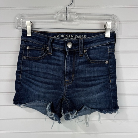 American Eagle women’s super stretch hi-rise cut off dark denim shorts. Size 00 - Picture 1 of 5